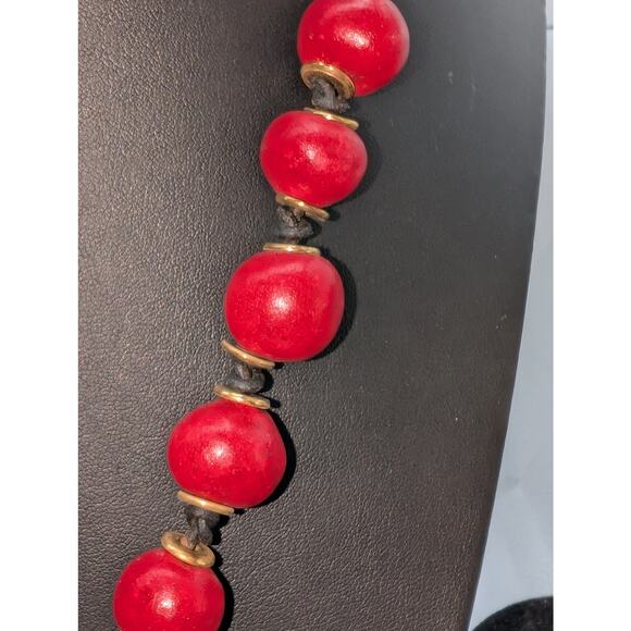 Mixed Jewelry of Red Black Gold Theme Five Piece Lot - Picture 5 of 10